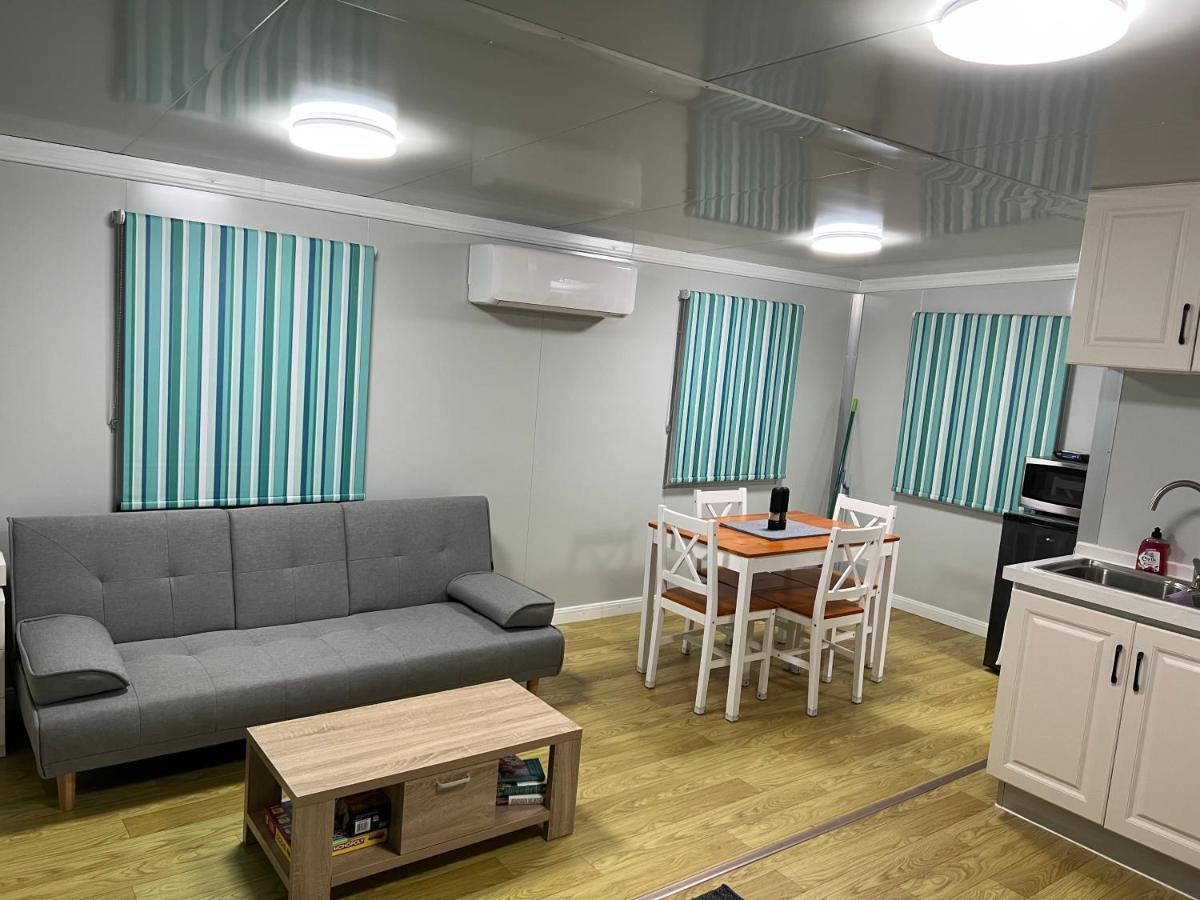White Cliffs Self Contained Cabin Accommodation Ngoại thất bức ảnh