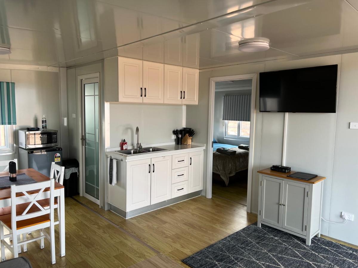 White Cliffs Self Contained Cabin Accommodation Ngoại thất bức ảnh